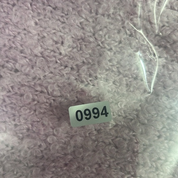 Free People Chunky Oversized Lofty-V Neck Sweater in Lavender Size Medium - Picture 9 of 9